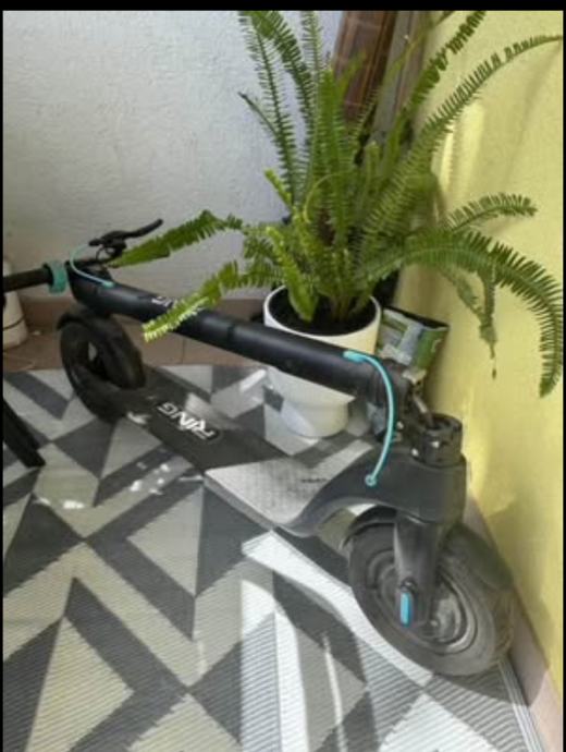 RING elektricni romobil RX11 crni