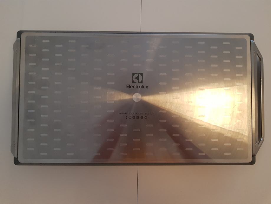 Plancha Grill Electrolux - Revêtement Céramique Antiadhésif Easy2Clean - Compatible Four, Gaz Et Induction