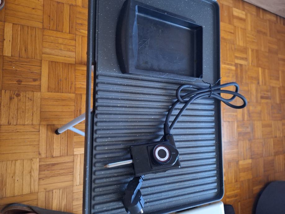 ELEKTRIČNI GRILL DELIMANO PERLA