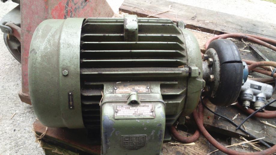 elektromotor 7,5kw sa hidrauličnom pumpom