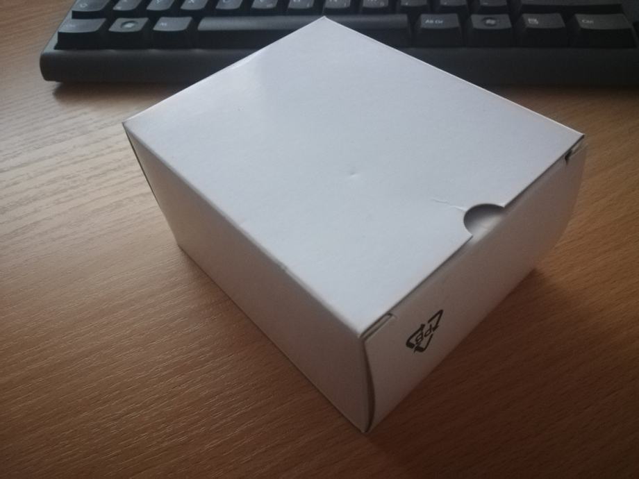 Adapter 12VDC 1A ulaz 100240VAC univerzalni (više komada)