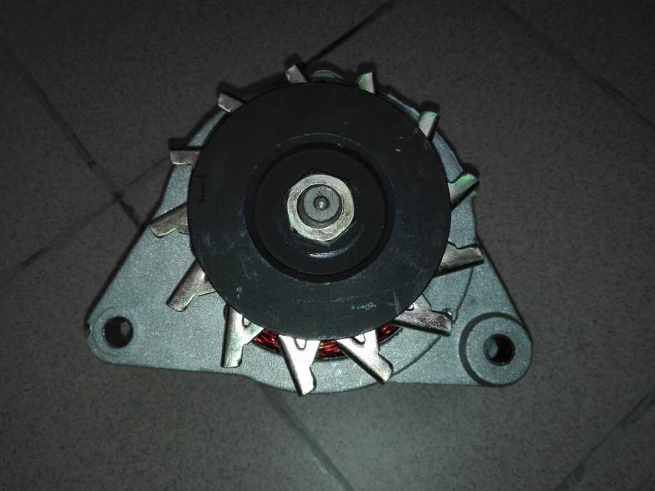 ALTERNATOR ZA TRAKTOR IMT 533/9 TD 73eur VOLAN HIDR KPL IMT 533/9