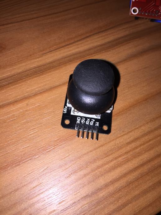 Arduino kompatibilni analogni joystick 7 kn
