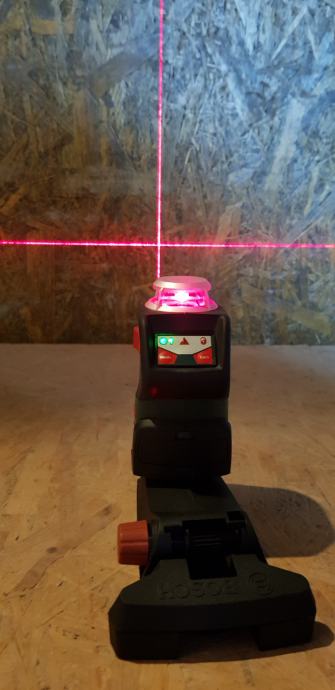 Bosch laserski nivelir PLL 360
