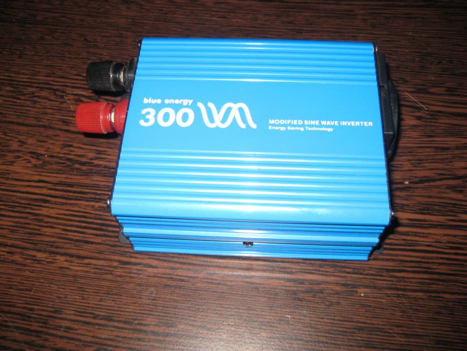 Inverter 12 na 220volti 300W modificirani sinus , USB