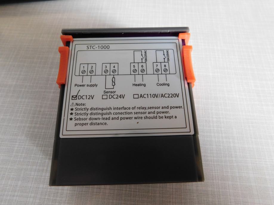 LCD digitalni termostat STC-1000 12V