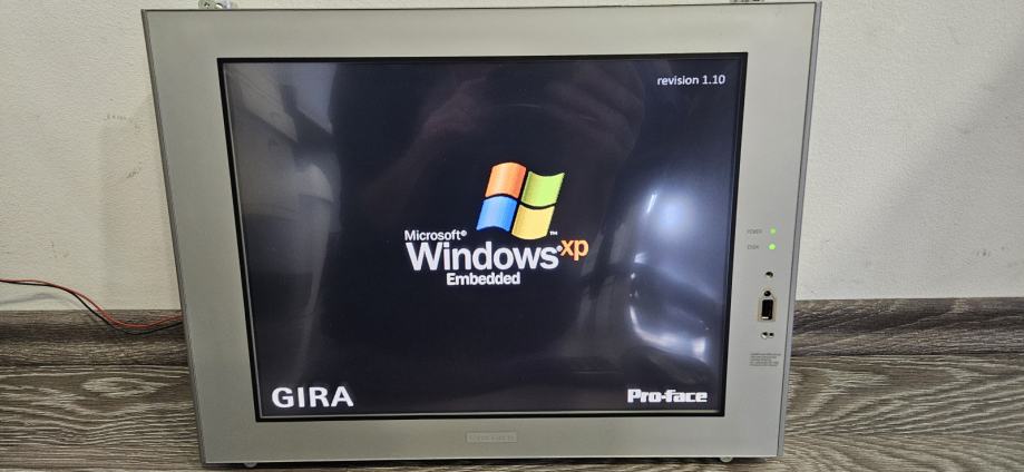 Pro-face PS3711A industrijski PC touch panel