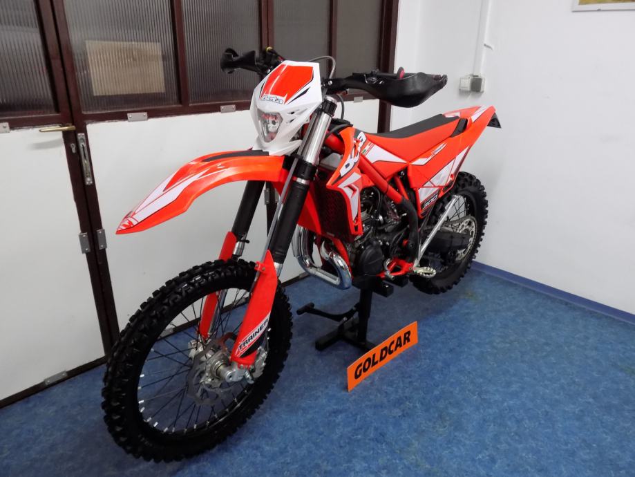 BETA Xtrainer 300 1 VLASNIK12 radnih satiTOP STANJE !!, 2019 god.