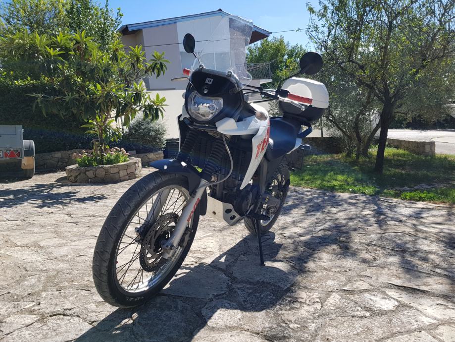 MOTOMENT Kettenritzel Für Derbi Terra 125 Adventure - 14 Zähne 428 Teilung