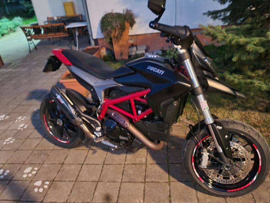 Ducati Hypermotard 821 821 cm3, 2013 god.