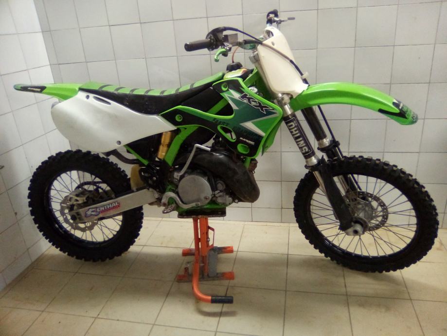 kawasaki 250 2t 2020