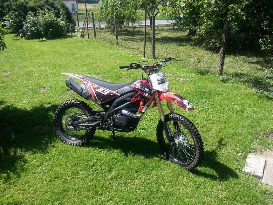 Zongshen XMotos XB 33b 250 cm3, 2013 god.