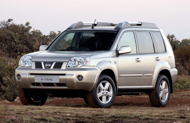 Nissan X-trail 2000-2007 - Svijetlo registracije, (osvjetljenje)