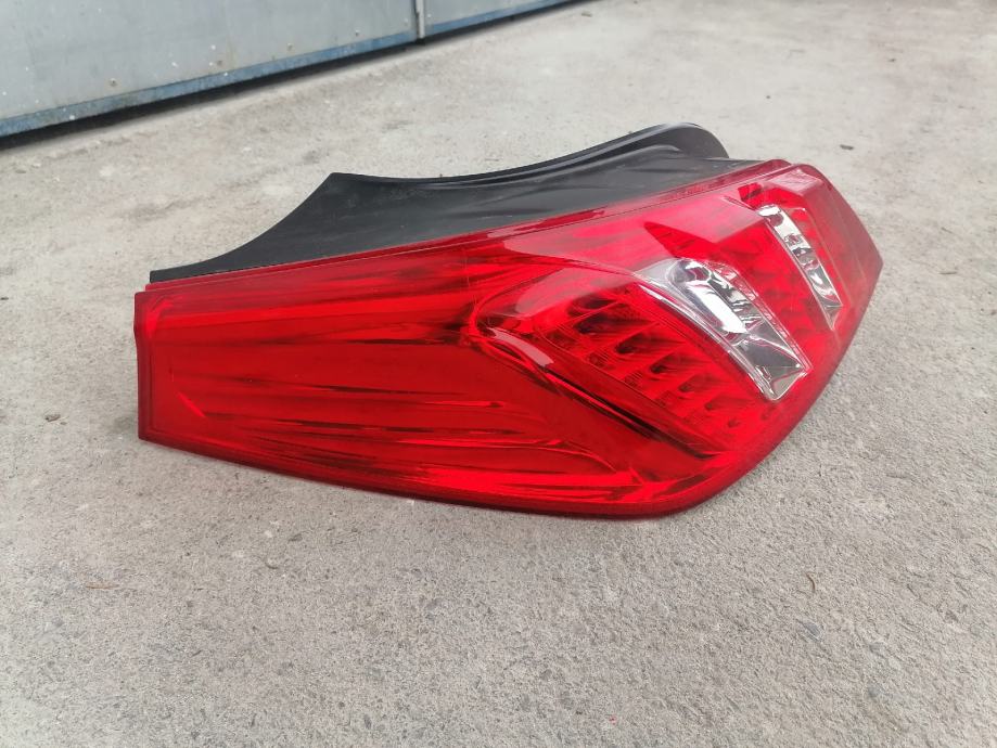 Peugeot 508 stop lampa lijeva 9686293780