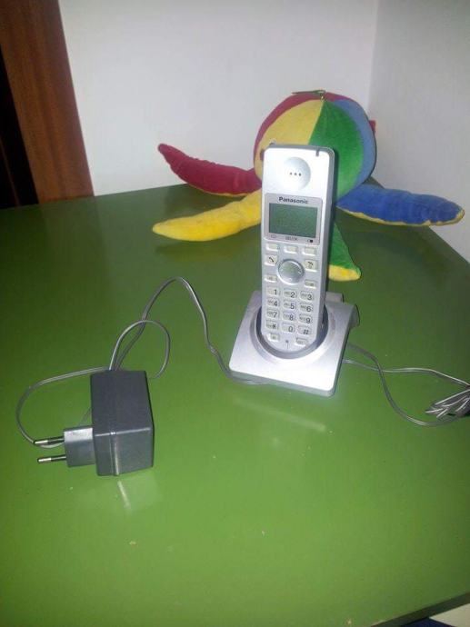 bežični telefon sa baznom stanicom, Panasonic