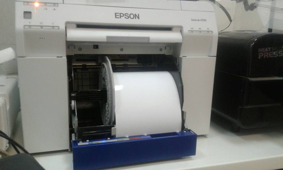 epson surelab D700 foto printer