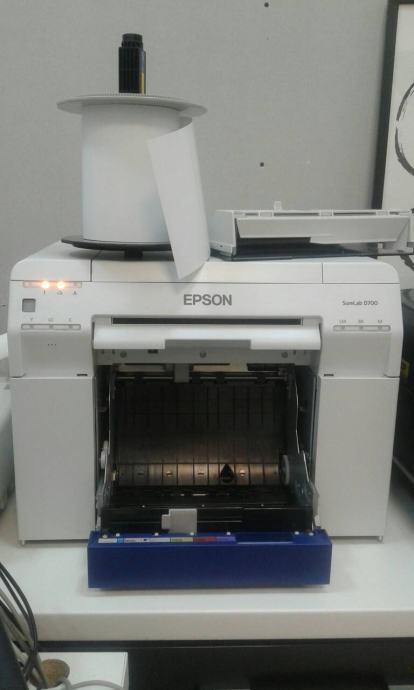 epson surelab D700 foto printer