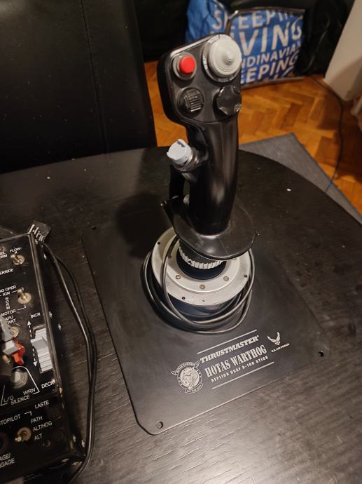 Thrustmaster HOTAS Warthog Joystick + Throttle Quadrant