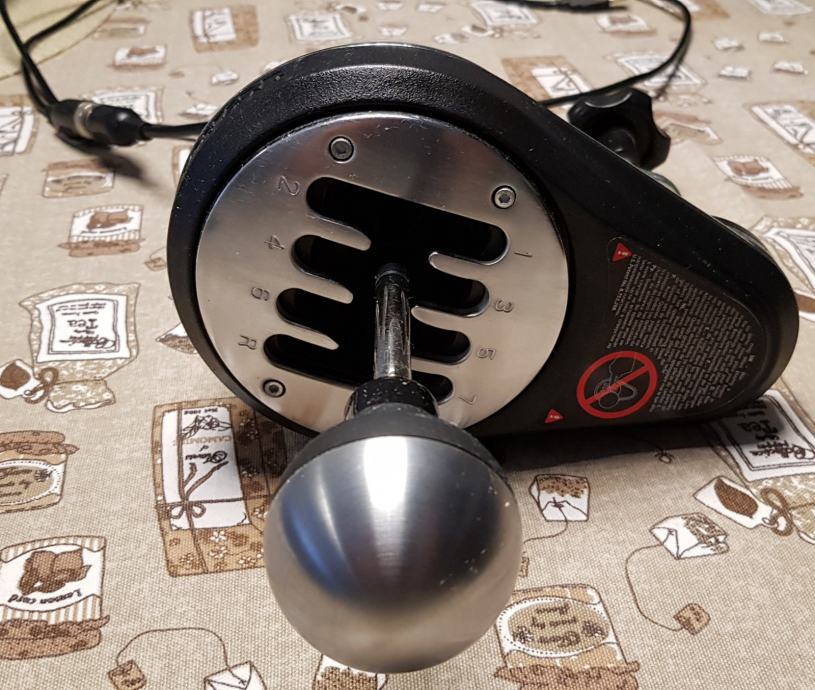 Thrustmaster TMX Force Feedback Pro + Thrustmaster TH8A Shifter Addon