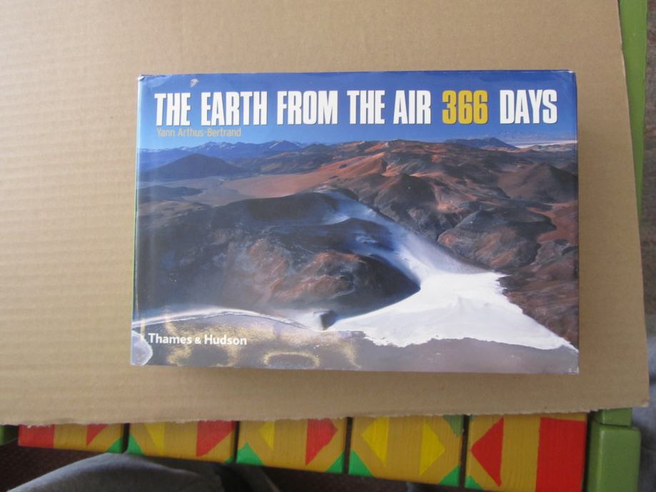 Yann Arthus-Bertrand-The Earth from the Air 366 Days