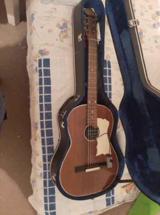 Havajska (lap steel) gitara ukulele tenor