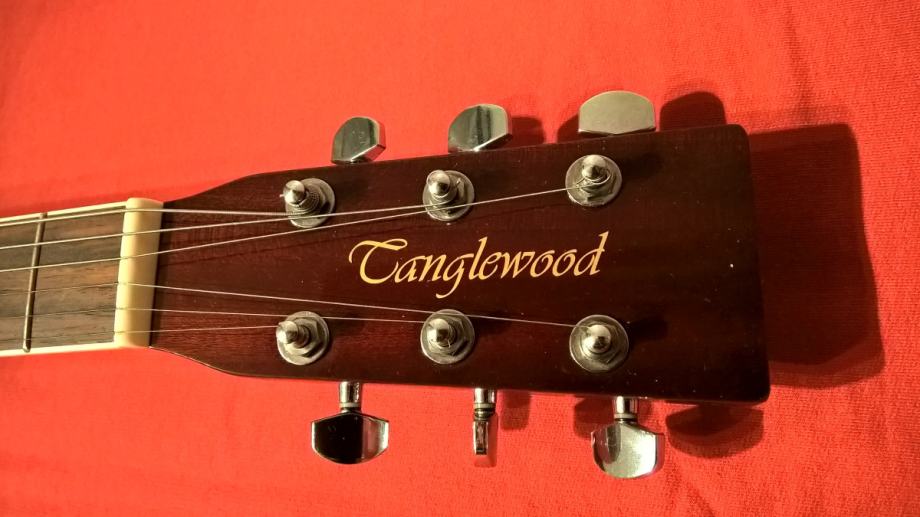 Tanglewood akustična gitara