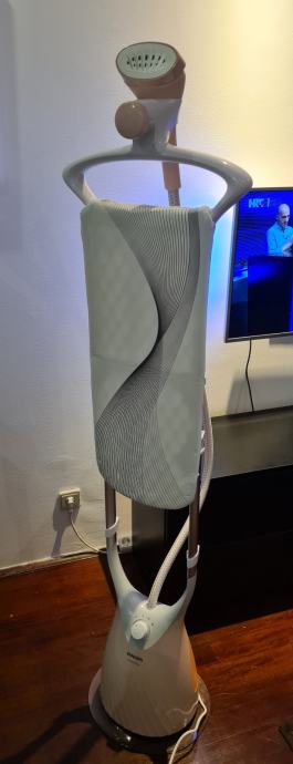 PHILIPS GC552 40 uređaj za okomito glačanje na paru