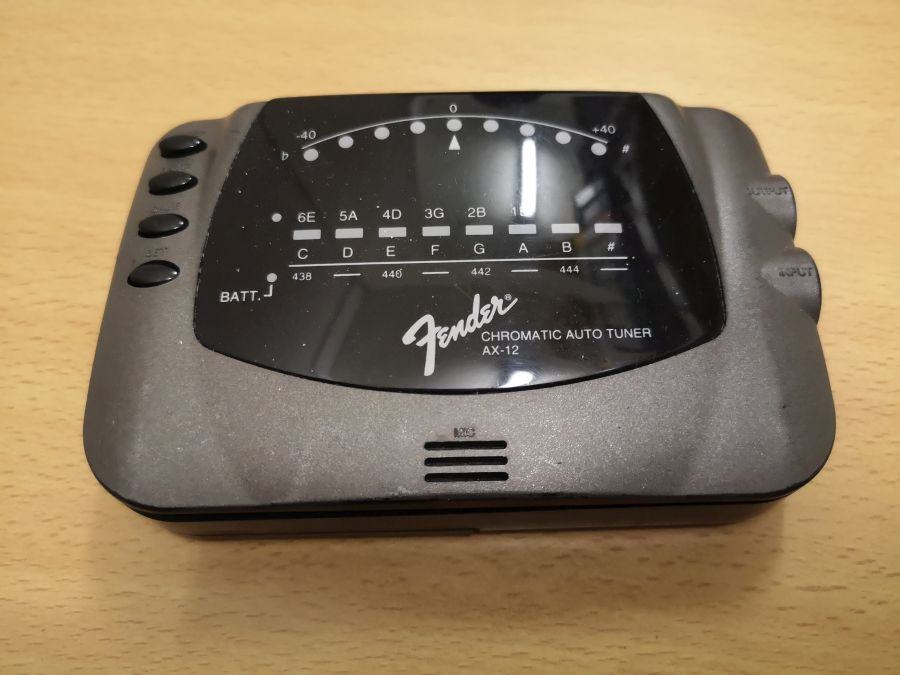 Fender AX12 chromatic tuner