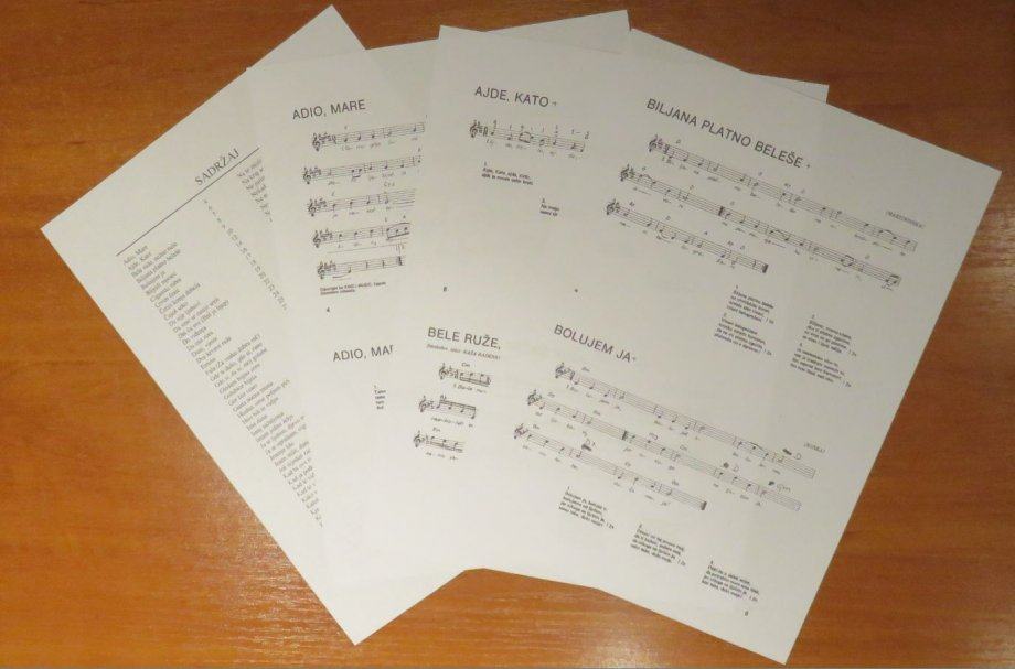 Note za klavijature - STAROGRADSKE PJESME - pjesmarica - 44 pjesme