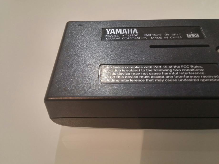Yamaha YT-2200 štimer za gitaru