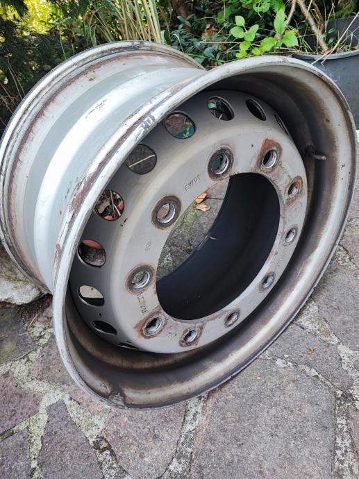 eli ne Felge 22 5 11 75 Rupe 10 Mercedes ACTROS eli-ne-felge-22-5-11-75-rupe-10-mercedes-actros
