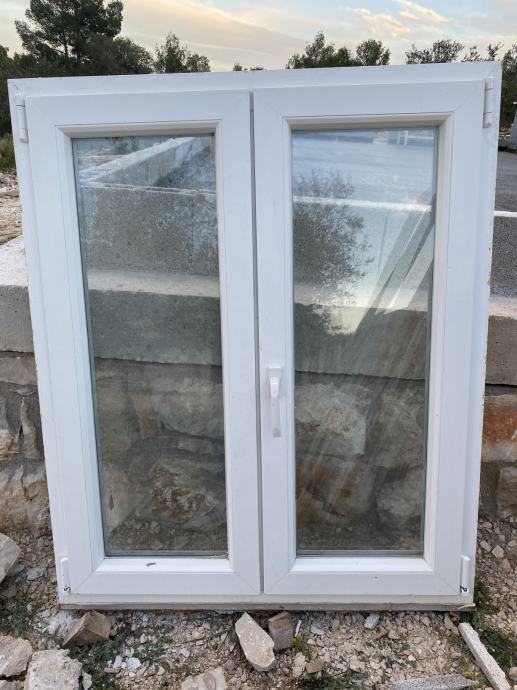 PVC prozori 2 komada