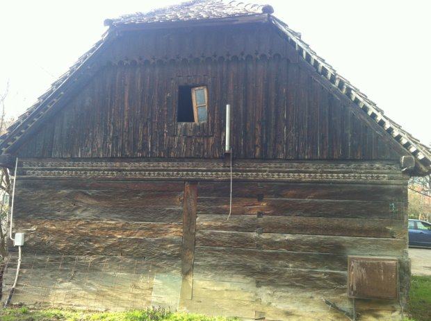 Stara drvena kuća za preseliti 15x6 m