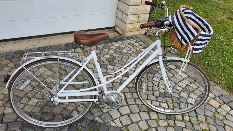 thule tow bar carrier