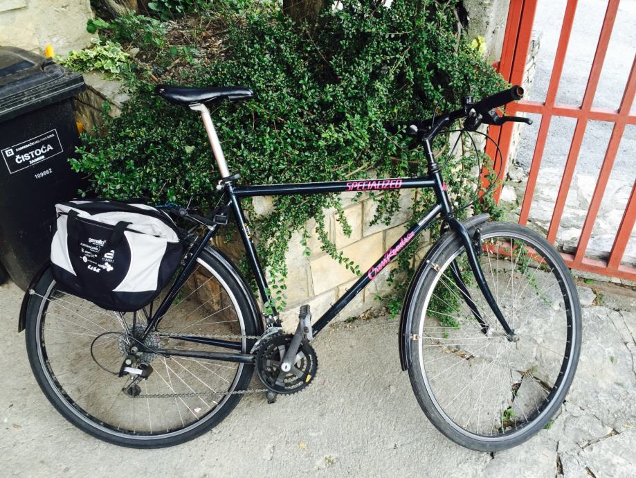 specialized crossroads cruz