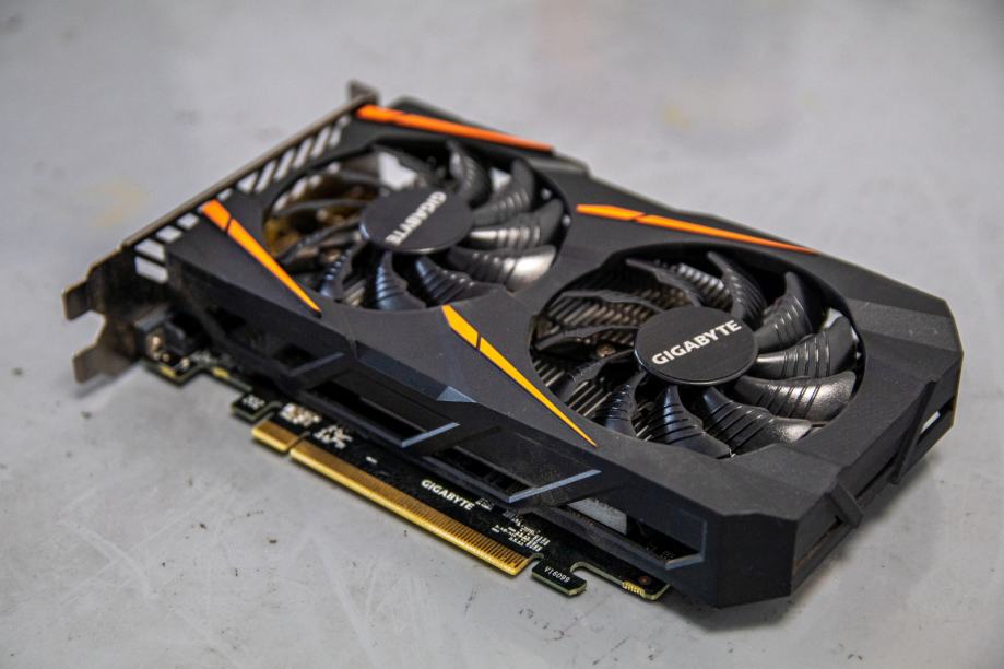 Gigabyte AMD Radeon RX 460 WINDFORCE OC 2G
