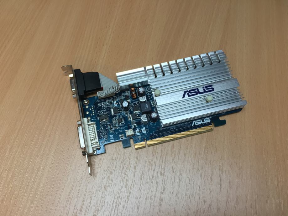Carte Graphique ASUS EN8400GS Silent 512Mo - NVIDIA GeForce 8400 GS - VGA DVI