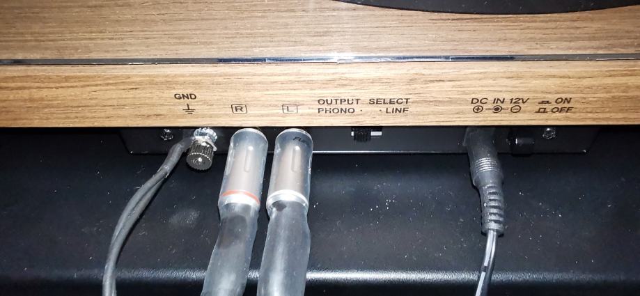 Gramofon Audio-technica AT-LPW40WN