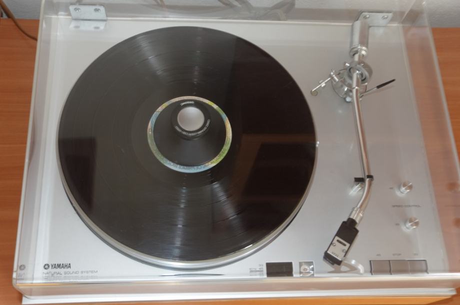 Yamaha lance une platine vinyle compatible AirPlay