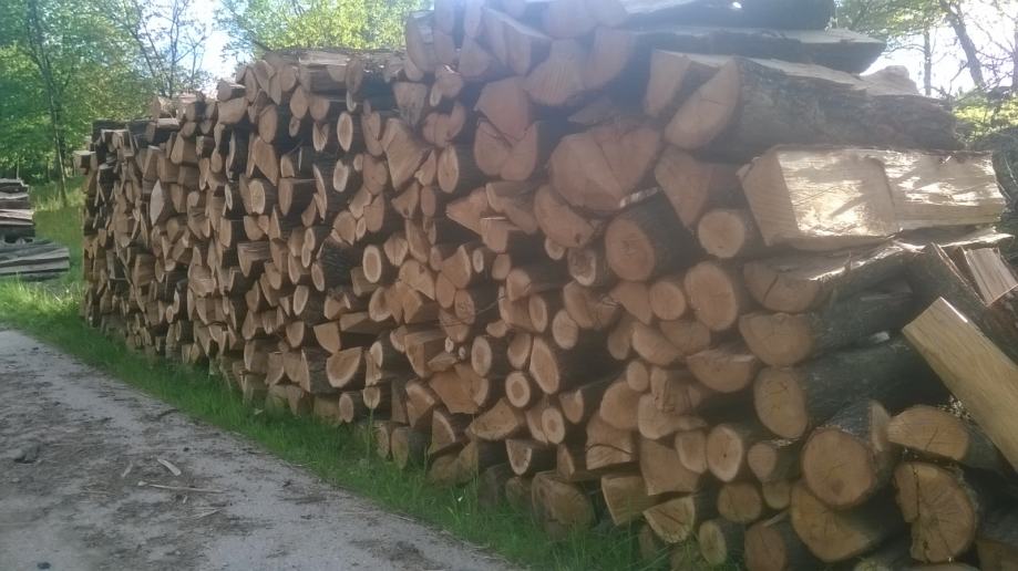 Drvo za ogrijev, hrast, 170 kn/metar.