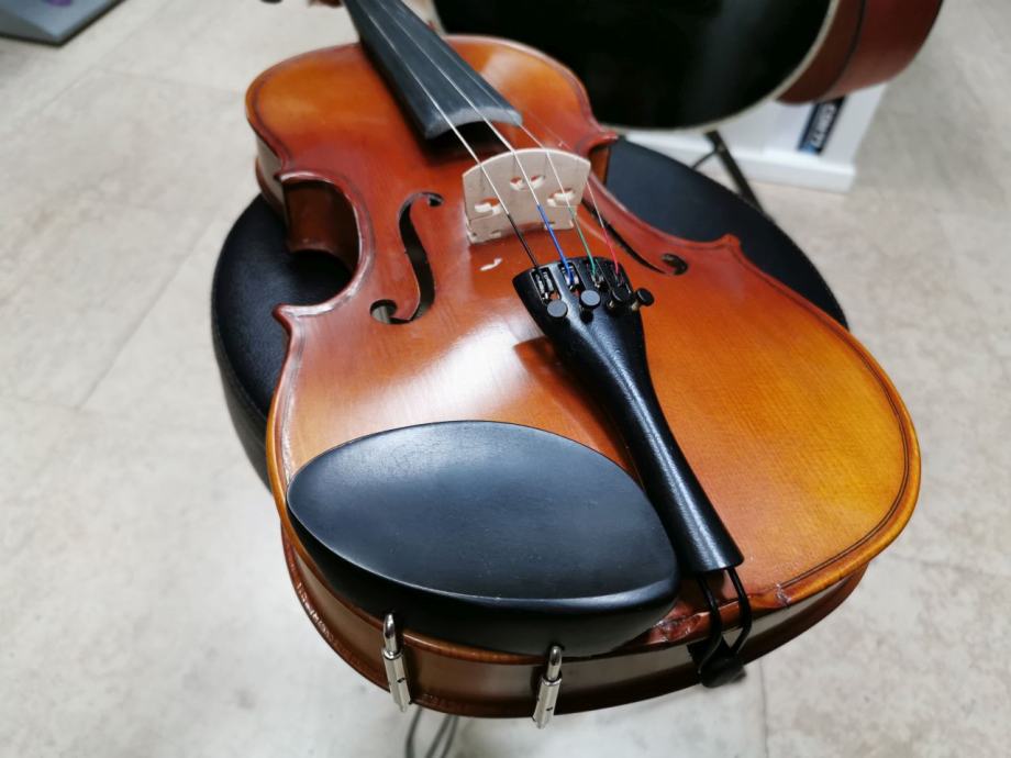 Gewa Pure 1/2 Violin Outfit HW – Violin Case Bow Set-up Gewa Pure 1/2 Violin Outfit HW – Violin Case Bow Set-up