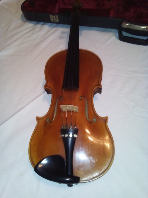 Prodajem violinu tipa Stradivarius!