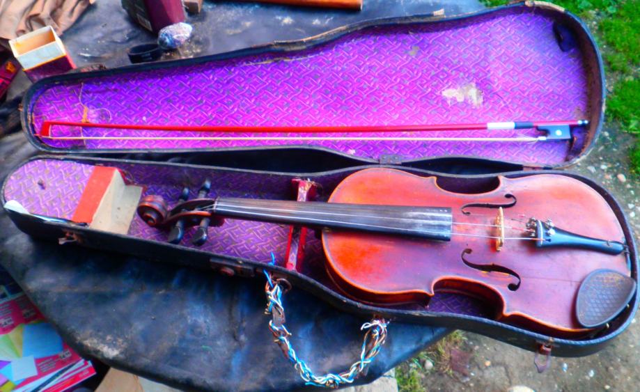 Stara violina majstora Dragutina Hunjet iz Varaždina