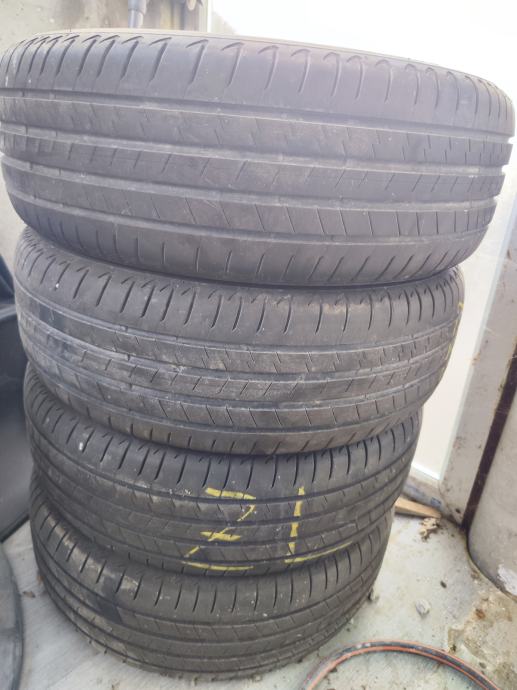 Bridgestone Alenza 001 XL Sommerreifen - 225/60R18 104W Für PKW