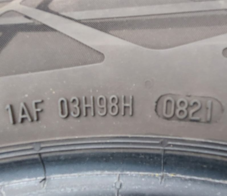 Produktbild von Continental ECO6 215/60 R17 96H Sommerreifen 0358794 4019238013290