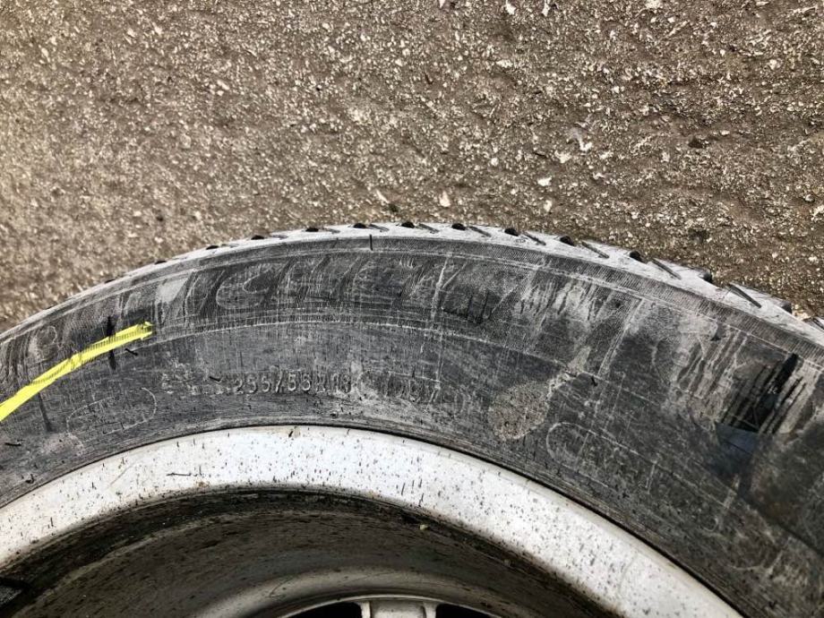 Gume Zimske M S Michelin 255 55 18 Za Suv Alu Felge Za