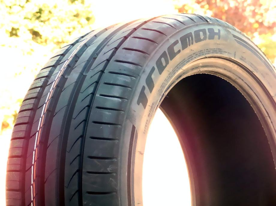 Gomme Tracmax X Privilo TX3 205/45 R17 88W - Estive Per Auto - Foto 9