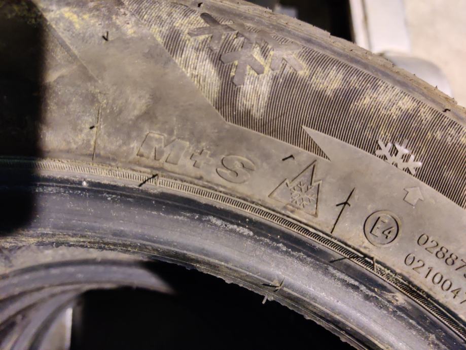 Zimske M+S 215/55/17 Minerva auto gume 2019