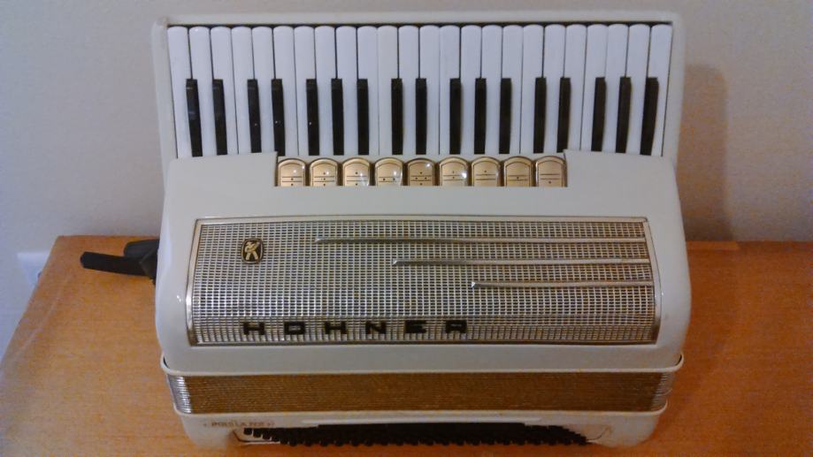 Harmonika Hohner Pirola IV 120b + kofer
