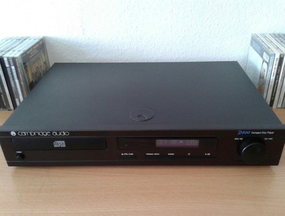 CD player Cambridge Audio D500